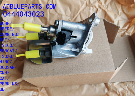 0444043023 OEM BOSCH DEF DOSAJING UNIT / UREA NOZZLE / DOSAJING MODULE 0444043023 Adblue Injector Nozzle JOHN DEERE CUMMINS DAF IVECO BOBCAT ISUZU HINO DOOSAN CNH PER CATKINS UD için dozlama nozel
