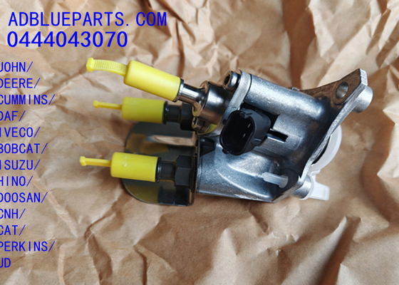0444043070 OEM BOSCH DEF DOSAJING UNIT / UREA NOZZLE / DOSAJING MODULE 0444043070 Adblue Injector Nozzle JOHN DEERE CUMMINS DAF IVECO BOBCAT ISUZU HINO DOOSAN CNH PER CATKINS UD için dozlama nozel