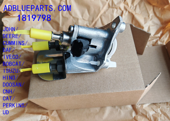 1819798 OEM BOSCH DEF DOSING UNIT / UREA NOZZLE / DOSING MODULE 1819798 Adblue Injector Nozzle JOHN DEERE CUMMINS DAF IVECO BOBCAT ISUZU HINO DOOSAN CNH CAT PERKINS UD için dozlama nozel