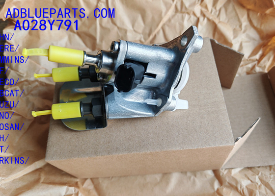 A028Y791 OEM BOSCH DEF DOSAJING UNIT / UREA NOZZLE / DOSAJING MODULE A028Y791 Adblue Injector Nozzle JOHN DEERE CUMMINS DAF IVECO BOBCAT ISUZU HINO DOOSAN CNH PER CATKINS UD için dozlama nozlu