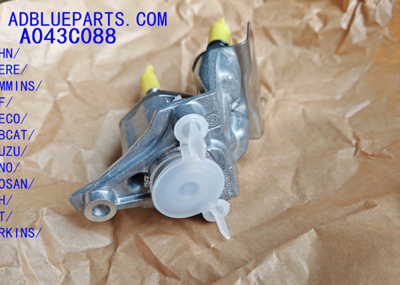 A043C088 OEM BOSCH DEF Dozing UNIT / UREA NOZZLE / DOZING MODULE A043C088 Adblue Injector Nozzle JOHN DEERE CUMMINS DAF IVECO BOBCAT ISUZU HINO DOOSAN CNH PER CATKINS UD için dozaj nozel